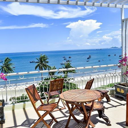 Sea View Dn Hotel Da Nang Buitenkant foto