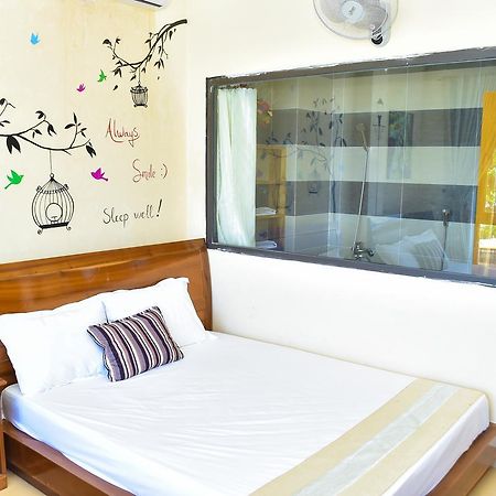 Sea View Dn Hotel Da Nang Buitenkant foto