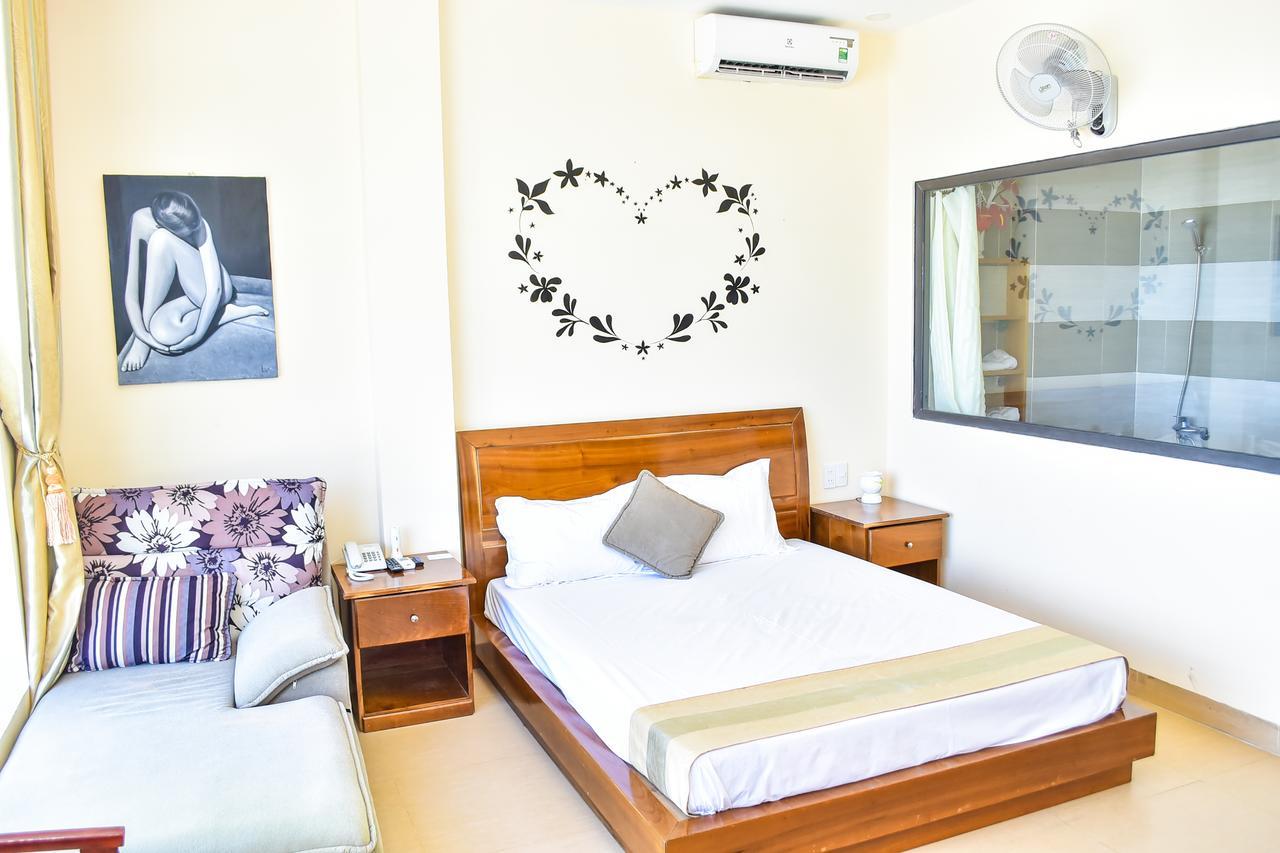 Sea View Dn Hotel Da Nang Buitenkant foto