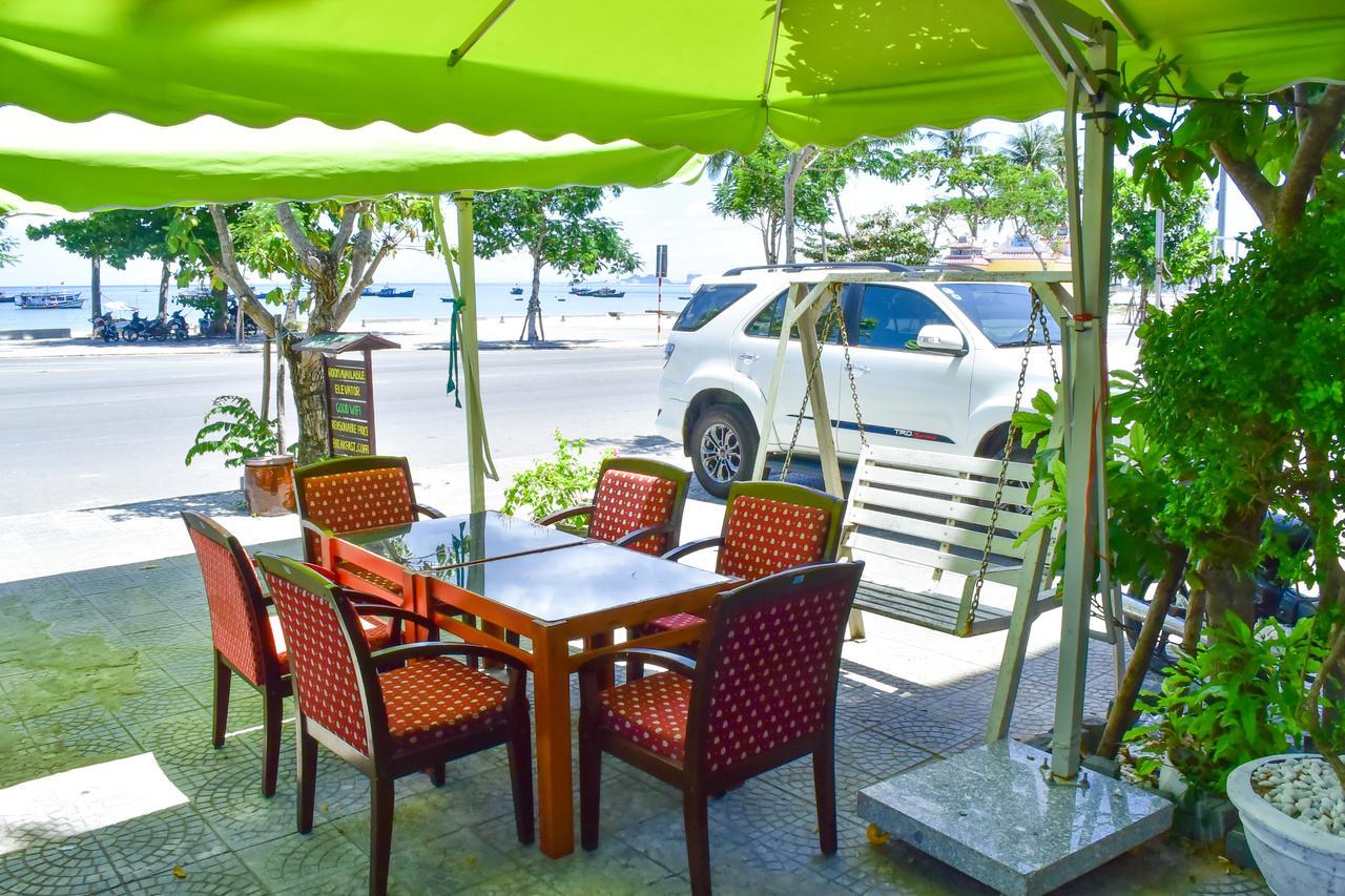 Sea View Dn Hotel Da Nang Buitenkant foto