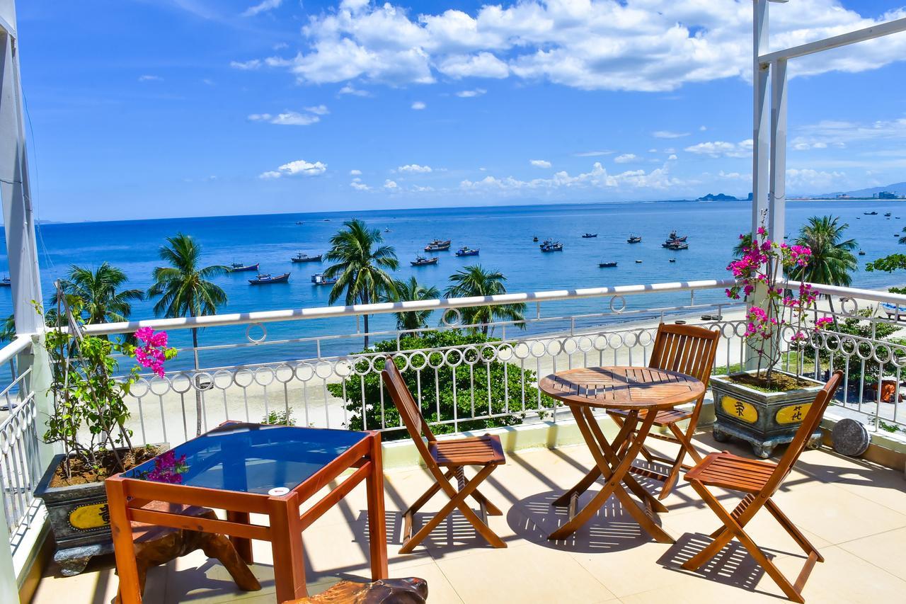 Sea View Dn Hotel Da Nang Buitenkant foto